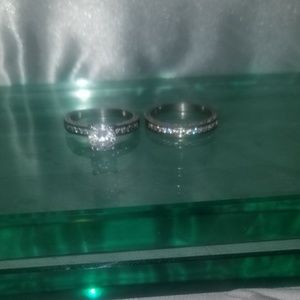 Beautiful sterling silver CZ engagement ring size